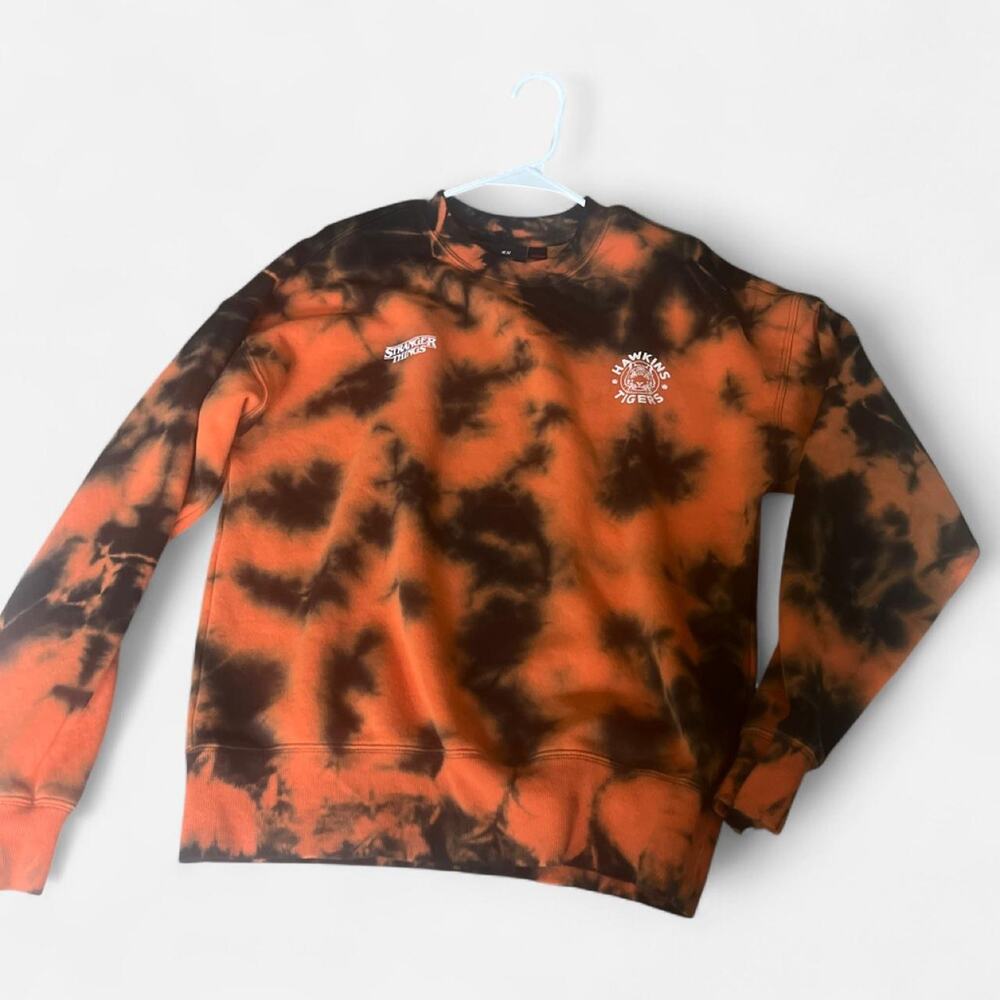 USA small oversize fit H&M tie-dye fall favorite stranger Things top for unisex
